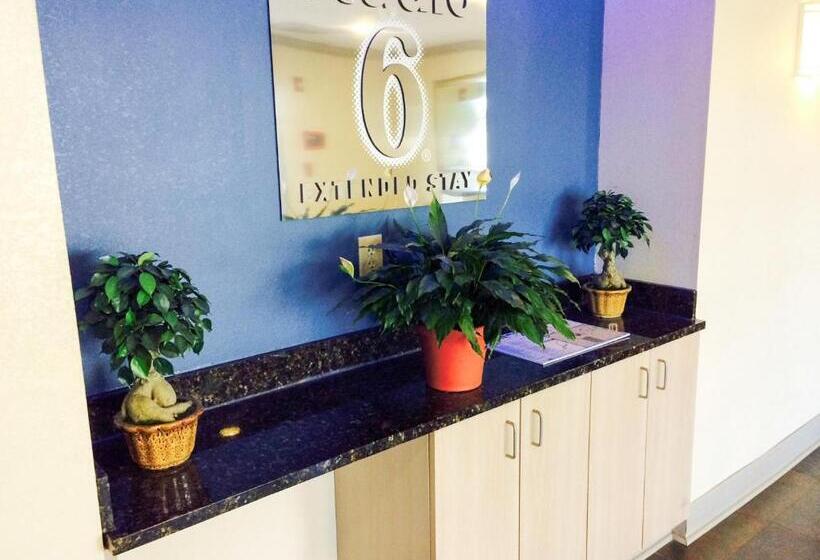 فندق Studio 6 Opelika, Al   Auburn Al