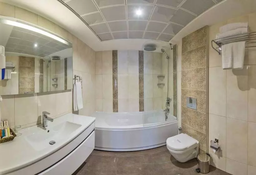 בית מלון כפרי The Pera Hill