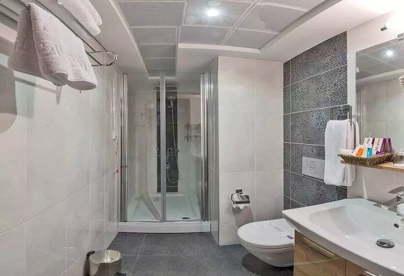 בית מלון כפרי The Pera Hill