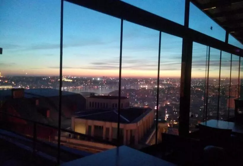 בית מלון כפרי The Pera Hill