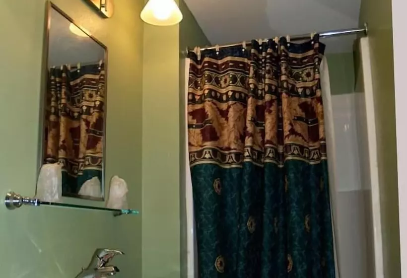 مُتل Boulevard Inn