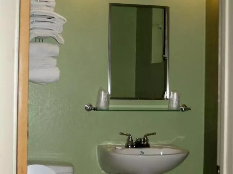 مُتل Boulevard Inn