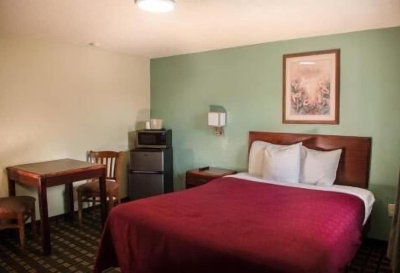 فندق على الطريق Boulevard Inn