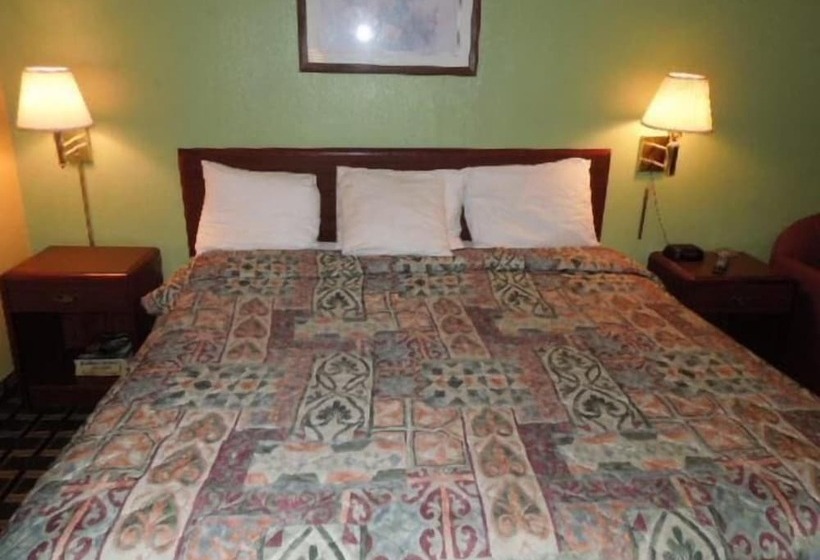 فندق على الطريق Boulevard Inn