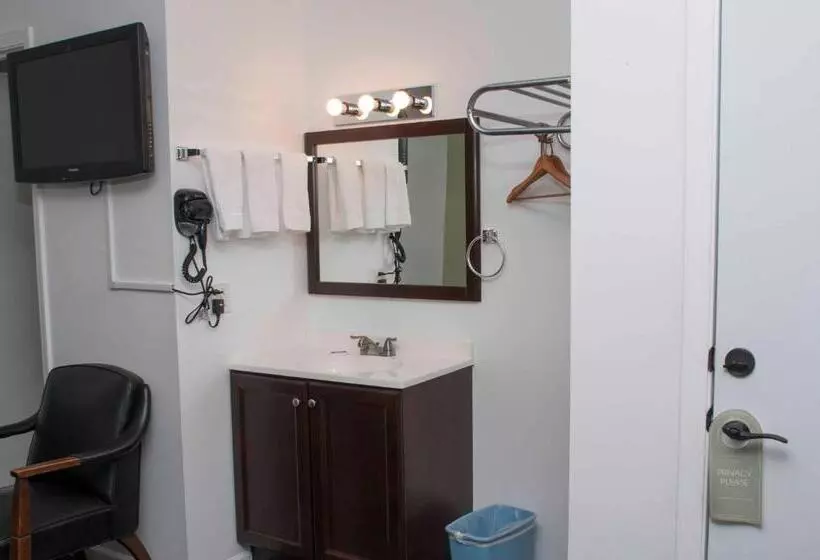 Travelier Motel Macon