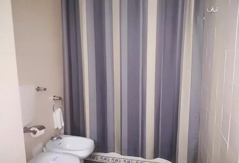 Apartamentos Turisticos Lindomar