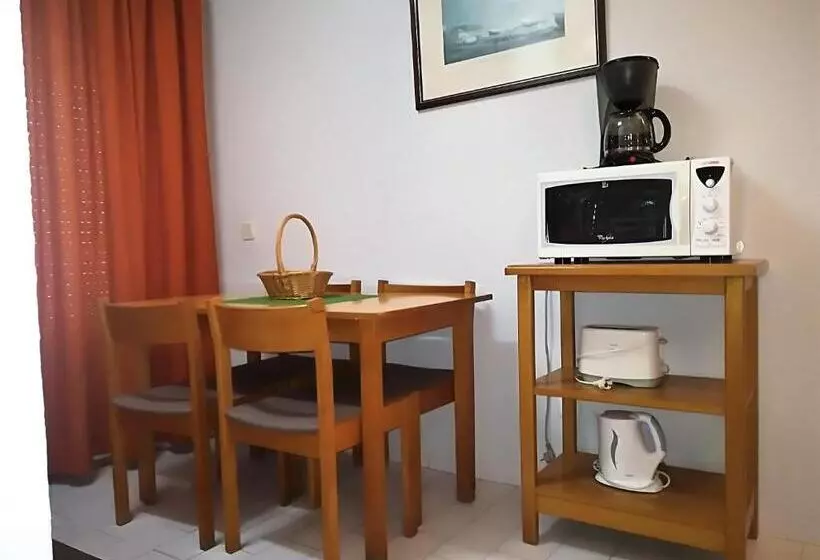 Apartamentos Turisticos Lindomar