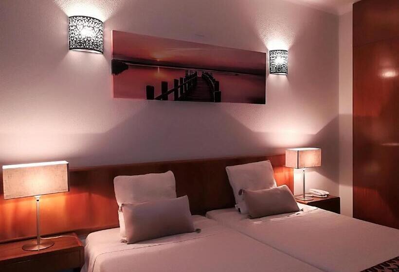 Apartamentos Turisticos Lindomar