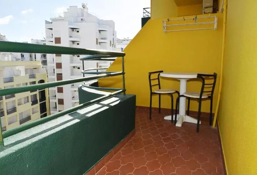 Apartamentos Turisticos Lindomar