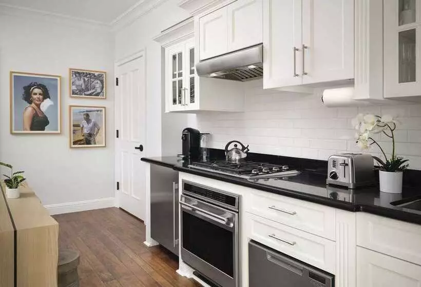 Beach Village At The Del, Lxr Hotels & Resorts