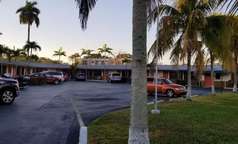 Deluxe Inn Motel - Homestead