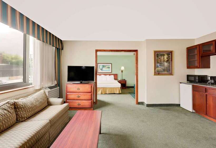 Отель Baymont By Wyndham Keokuk