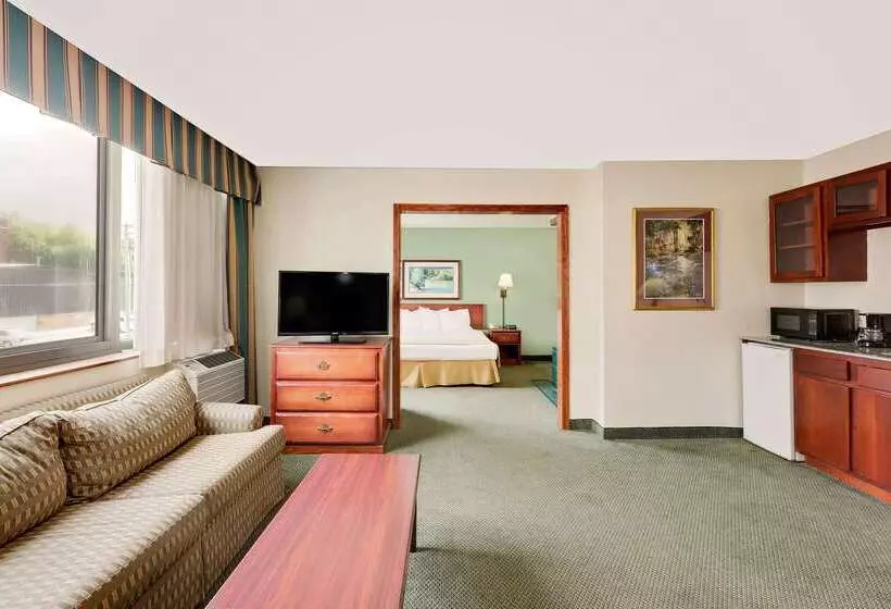 Hotel Baymont By Wyndham Keokuk