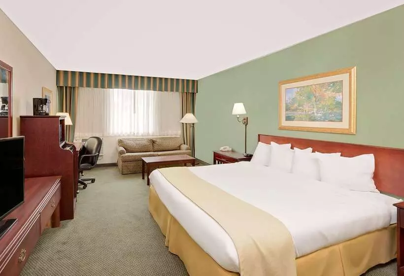 Hotel Baymont By Wyndham Keokuk