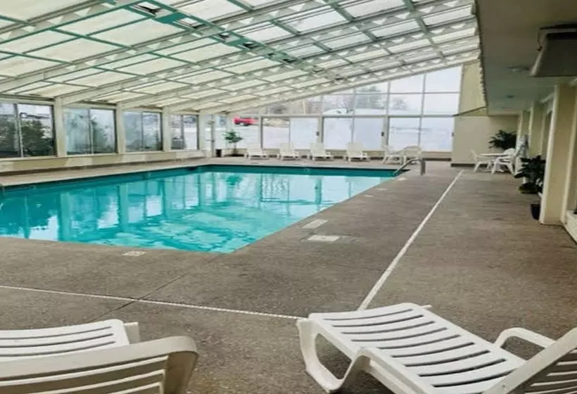 Hotel Baymont By Wyndham Keokuk