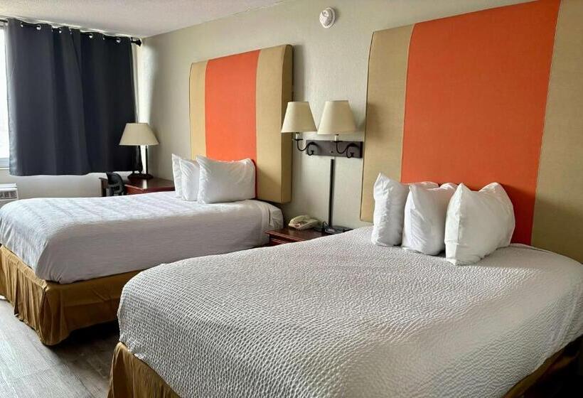 Отель Baymont By Wyndham Keokuk