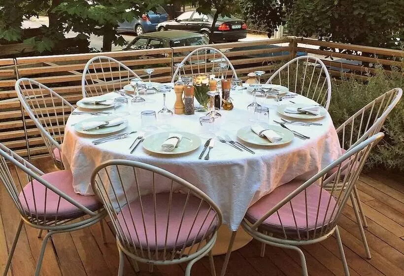 Coco Mat Hotel Nafsika