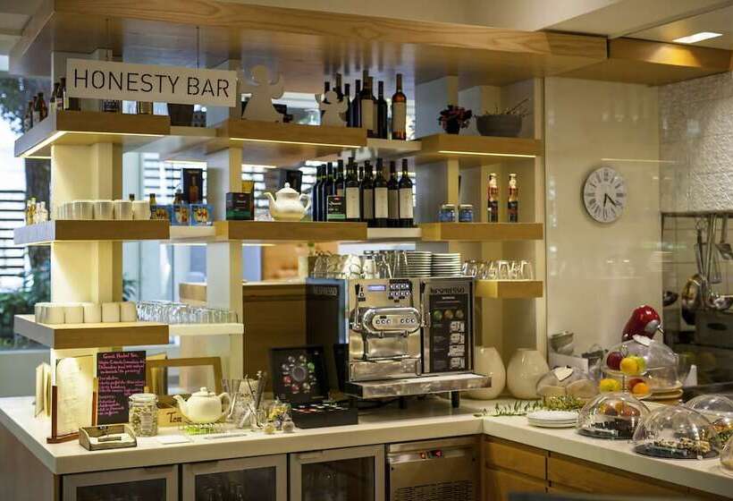 Coco Mat Hotel Nafsika