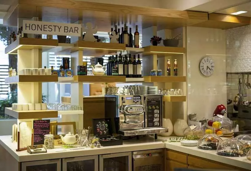 Coco Mat Hotel Nafsika