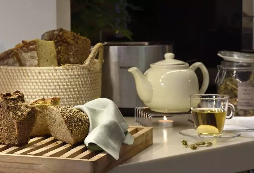 Coco Mat Hotel Nafsika