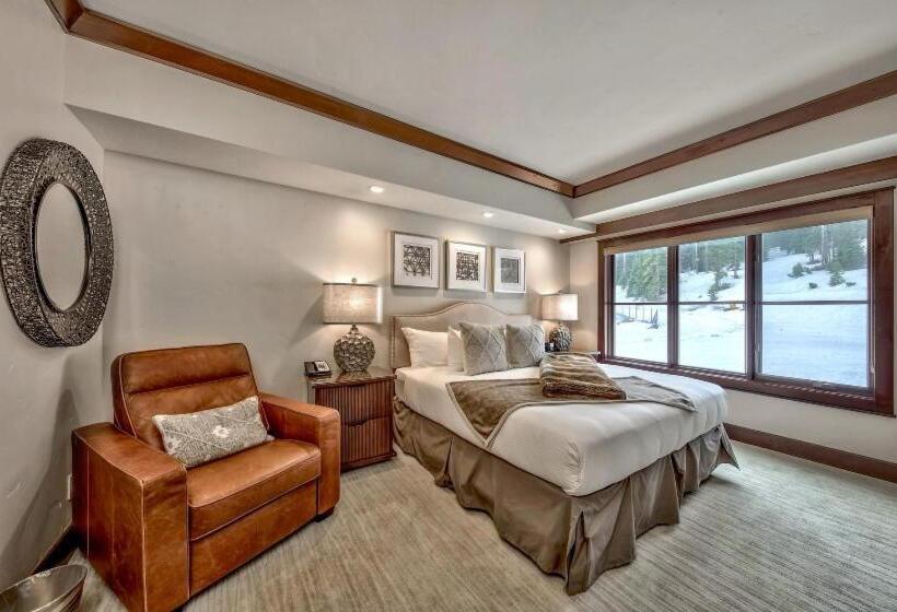 בית מלון כפרי Constellation Residences