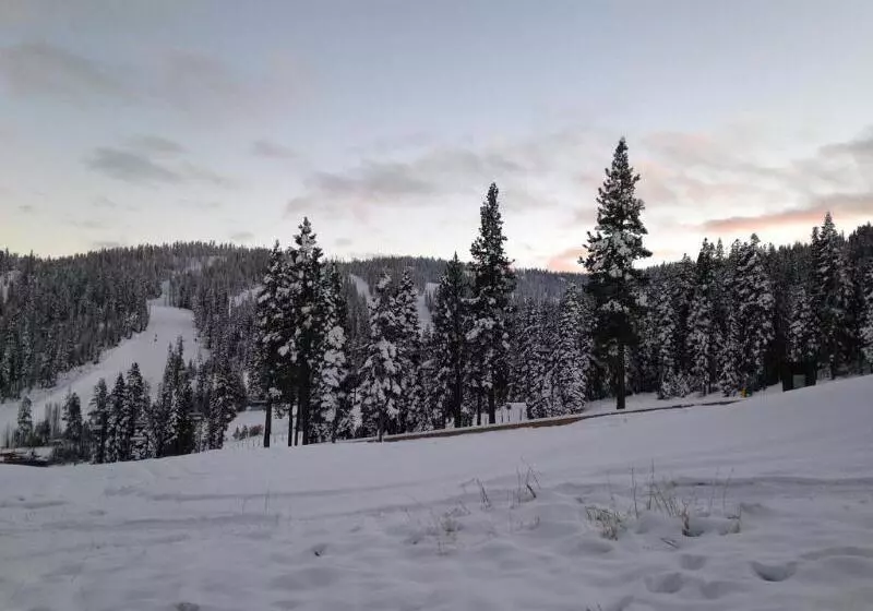 בית מלון כפרי Constellation Residences