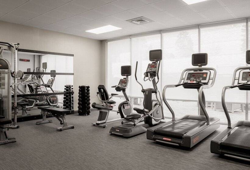 בית מלון כפרי Courtyard By Marriott Boone