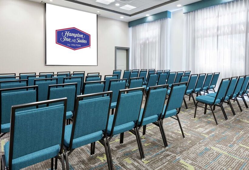 هتل Hampton Inn & Suites Orlando Airport @ Gateway Village