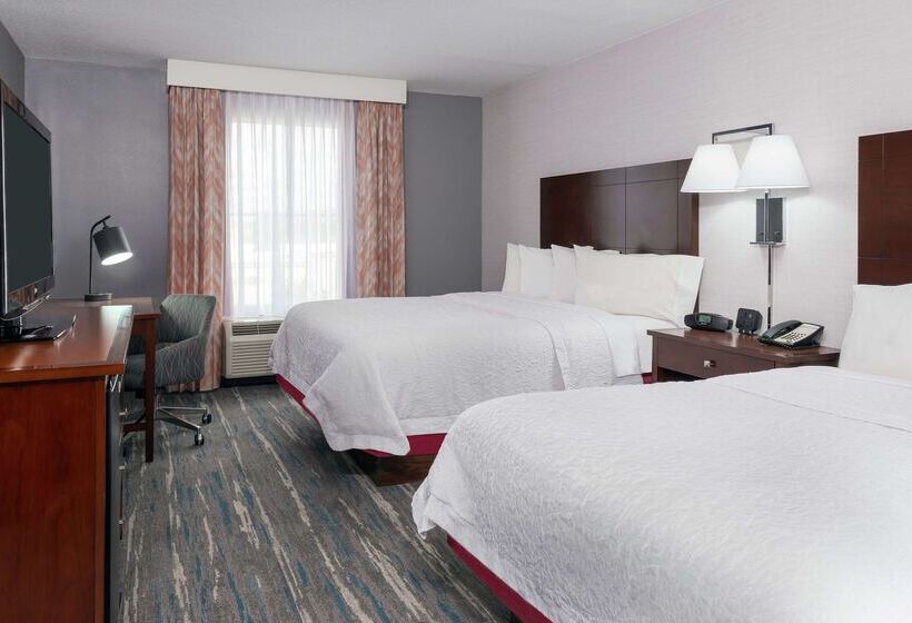 هتل Hampton Inn & Suites Orlando Airport @ Gateway Village