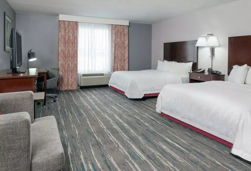 호텔 Hampton Inn & Suites Orlando Airport @ Gateway Village