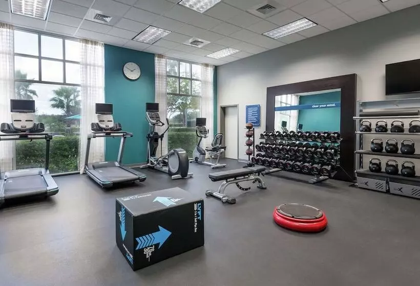 호텔 Hampton Inn & Suites Orlando Airport @ Gateway Village