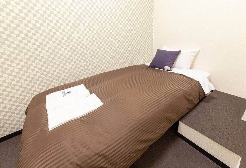 Hotelli Livemax Budget Nippori