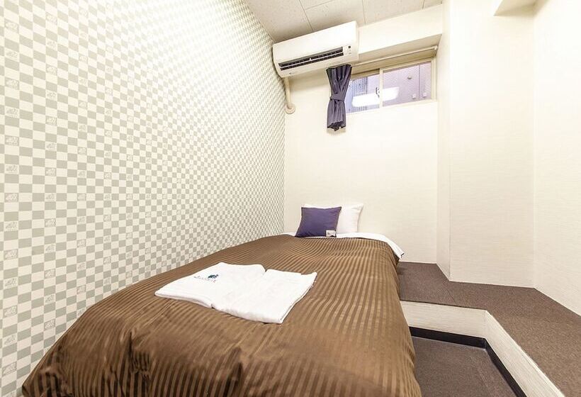 Hotelli Livemax Budget Nippori