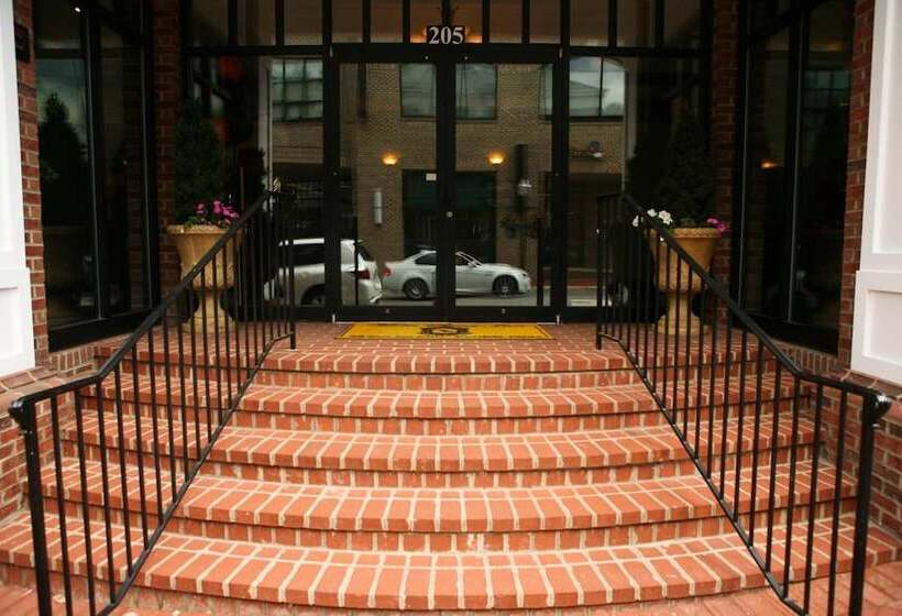 Отель Main Street Inn