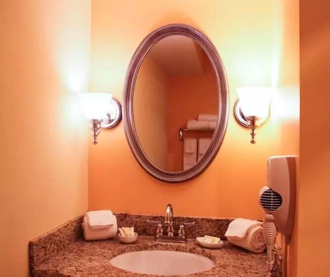 ホテル Main Street Inn