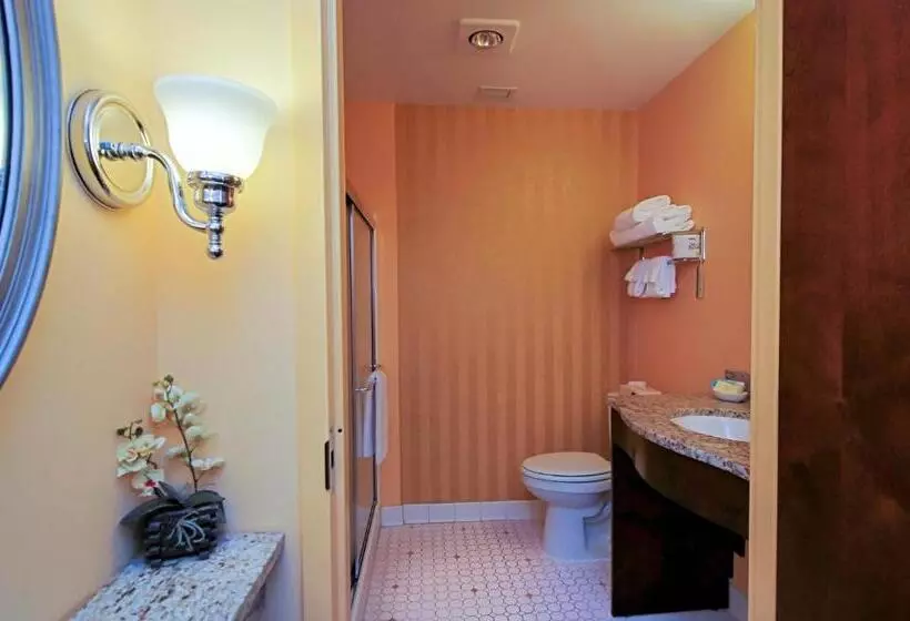 ホテル Main Street Inn