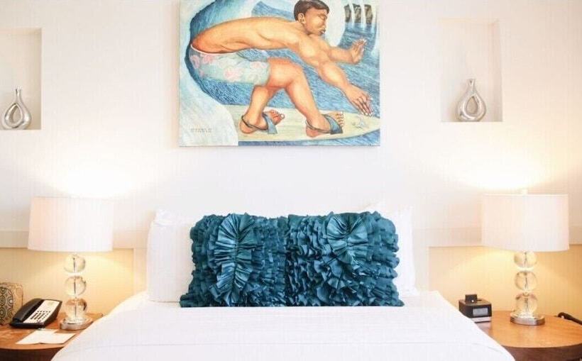 בית מלון כפרי Paia Inn