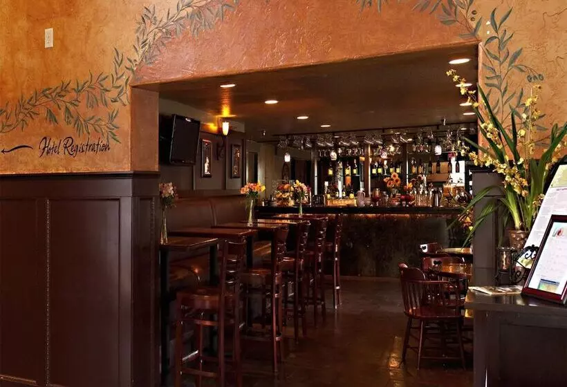 酒店 Silverton Inn & Suites