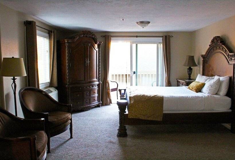 Отель Silverton Inn & Suites