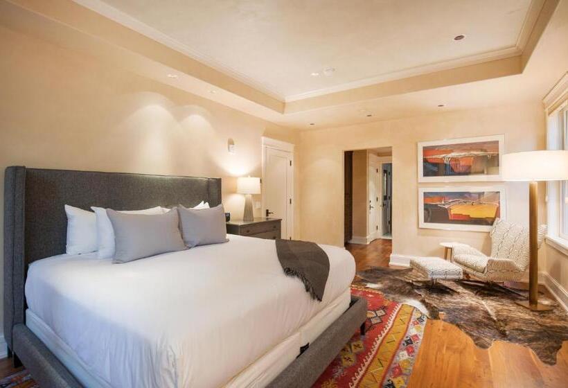 هتل The Auberge Residences At Element 52