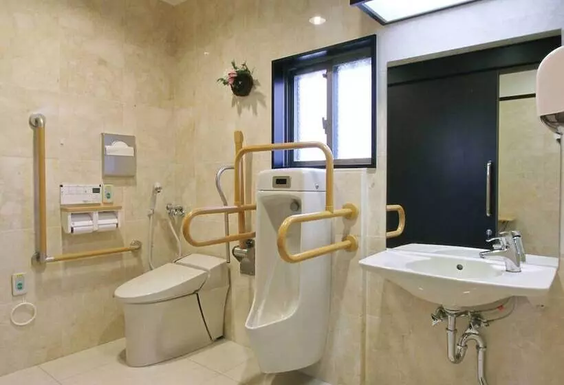 Отель Toyoko Inn Tokyo Fussa-ekimae Higashi-guchi