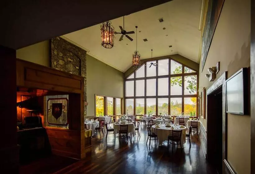Lomakeskus Inn At Crestwood
