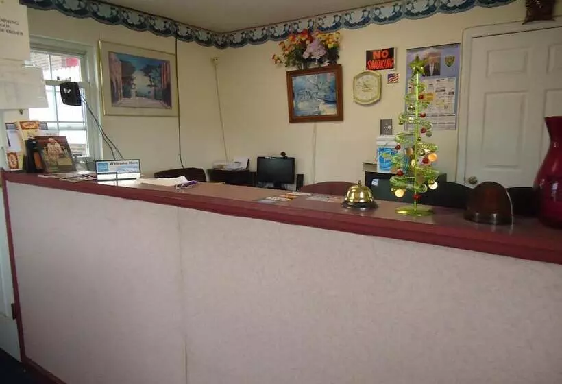 Welborn Motel   Hamptonville