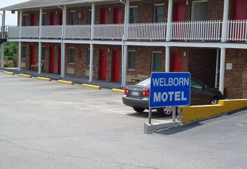 Welborn Motel   Hamptonville