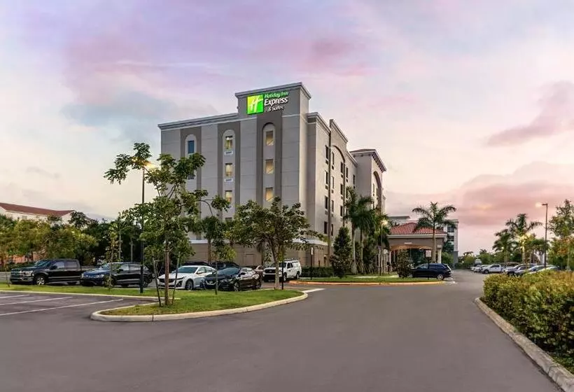 Hotelli Holiday Inn Express & Suites   Miramar, An Ihg