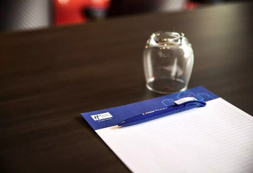 Hotelli Holiday Inn Express Melbourne Little Collins, An Ihg