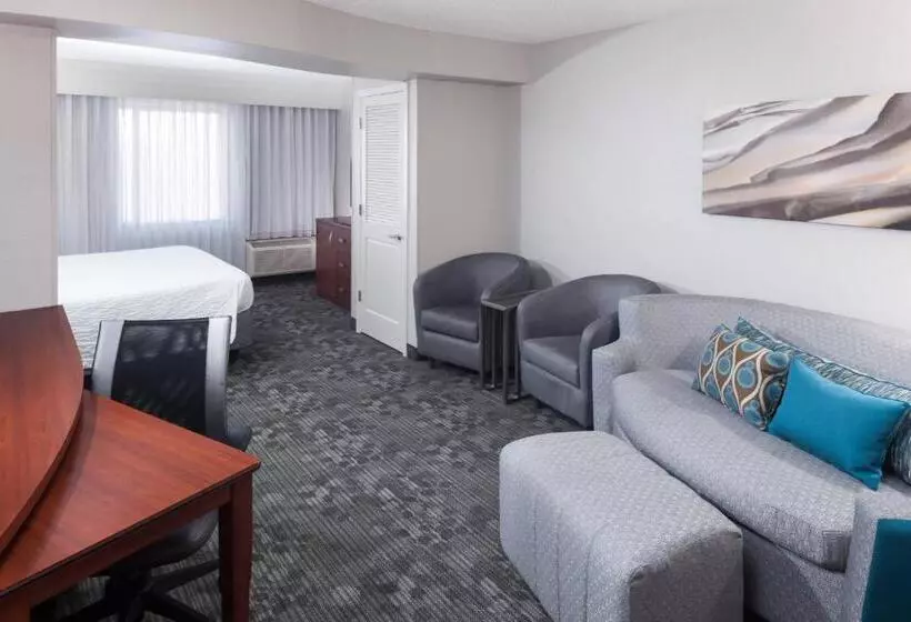 Courtyard By Marriott Birmingham Trussville