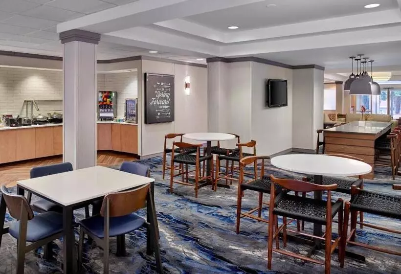 Fairfield Inn & Suites Warner Robins