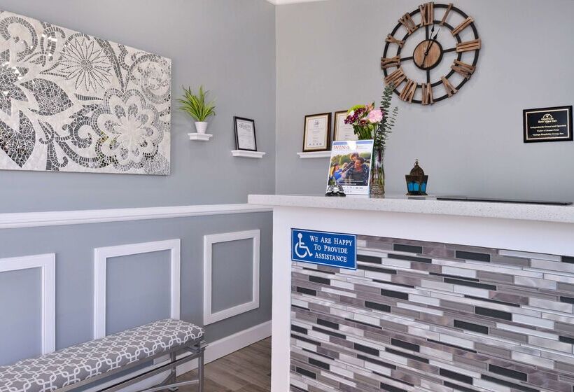 Отель Americas Best Value Inn Los Banos