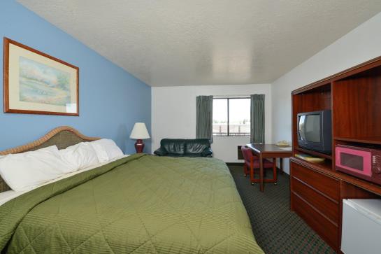 فندق Capital Inn And Suites